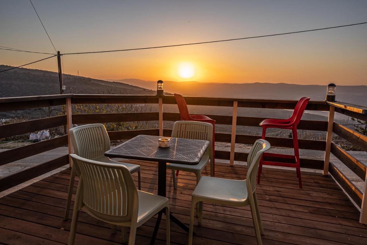 Sunset B&B Ein Kinya Bagian luar foto