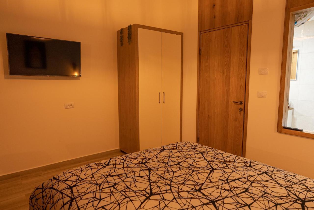 Sunset B&B Ein Kinya Bagian luar foto