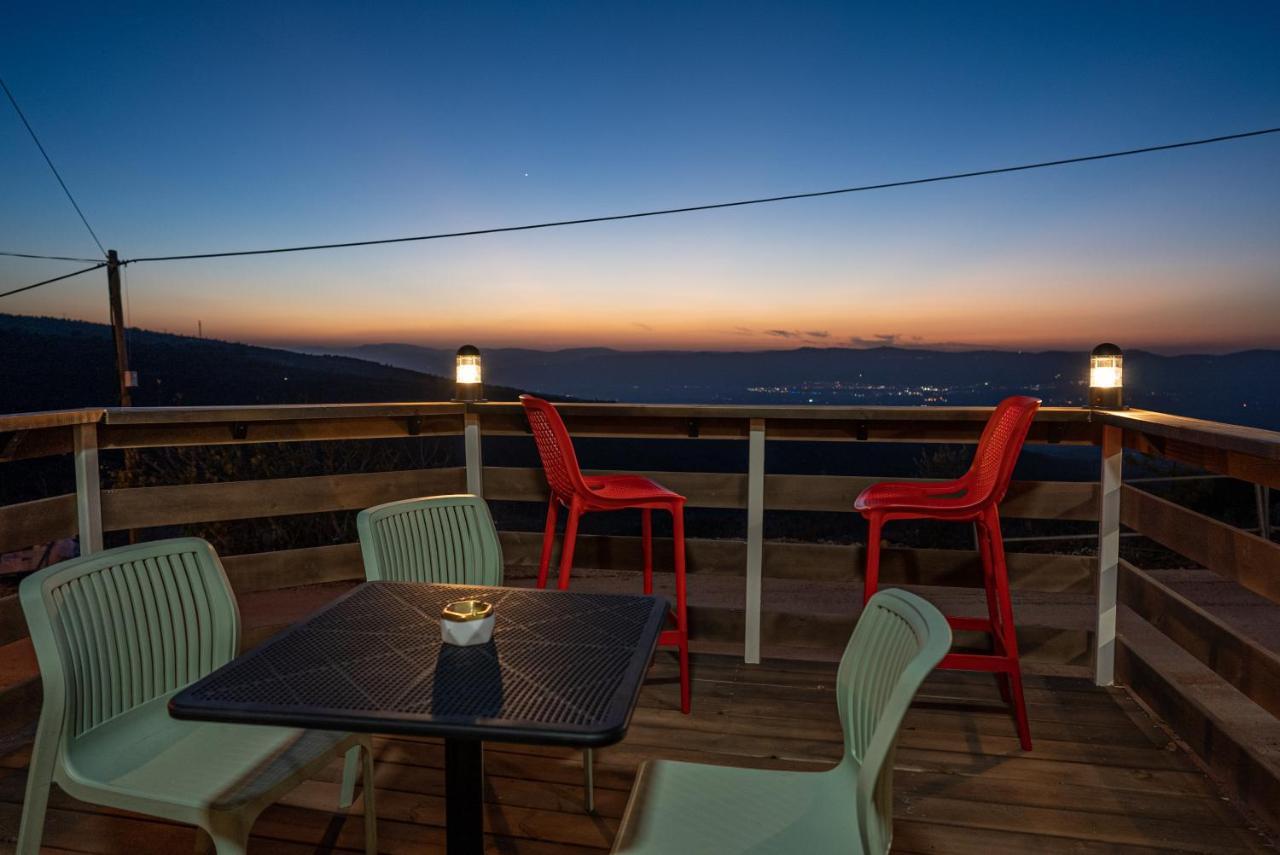 Sunset B&B Ein Kinya Bagian luar foto